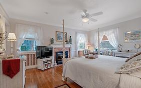 Banyan House Vacation Rentals